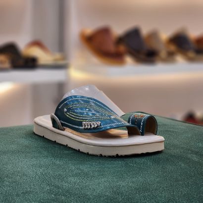 صورة زبيري وطني مطرز مديل و29